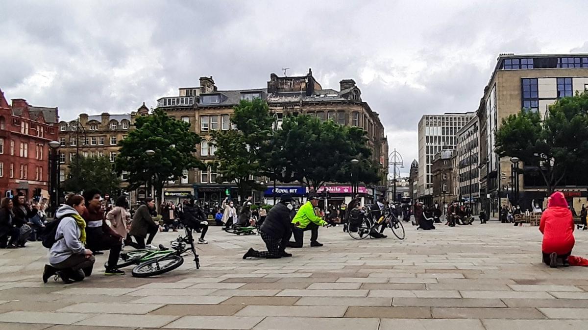 Hundreds Take A Knee In Bradford During Black Lives Matter Protest Bradford Telegraph And Argus