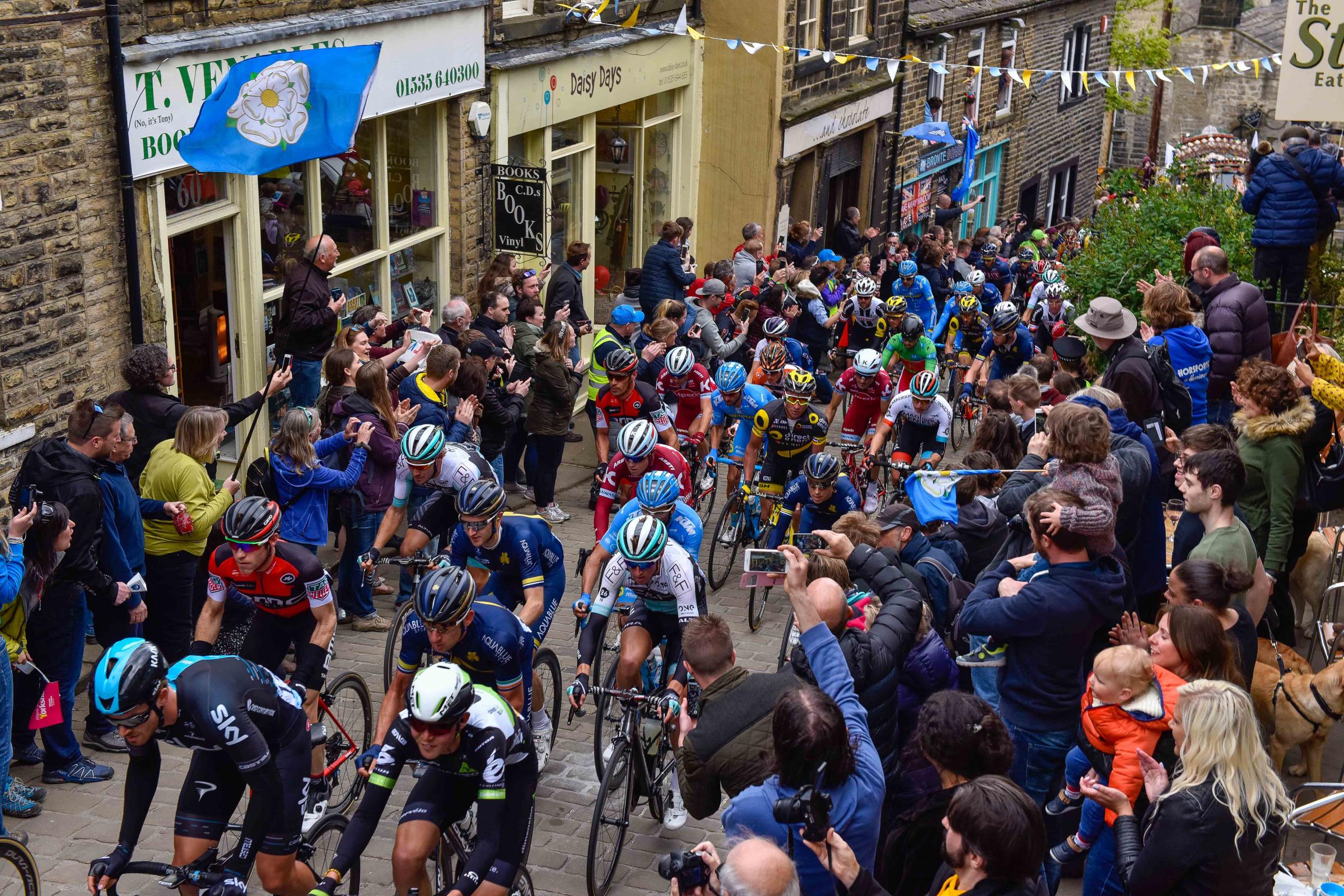 tour de yorkshire today